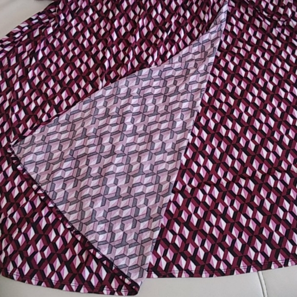 Ryan Wythe Dress. - Picture 9 of 12